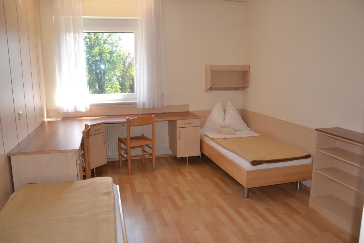 Mladinski Dom - Hostel Klagenfurt am Woerthersee Kültér fotó