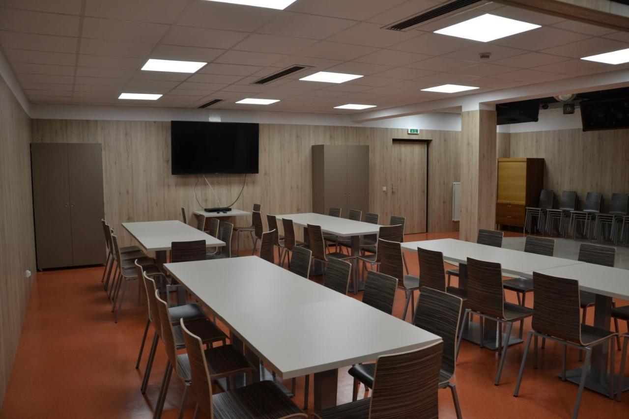 Mladinski Dom - Hostel Klagenfurt am Woerthersee Kültér fotó