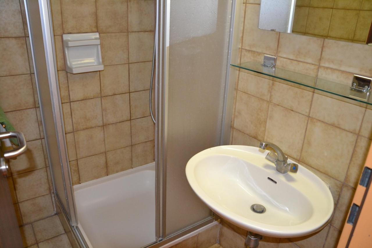 Mladinski Dom - Hostel Klagenfurt am Woerthersee Kültér fotó